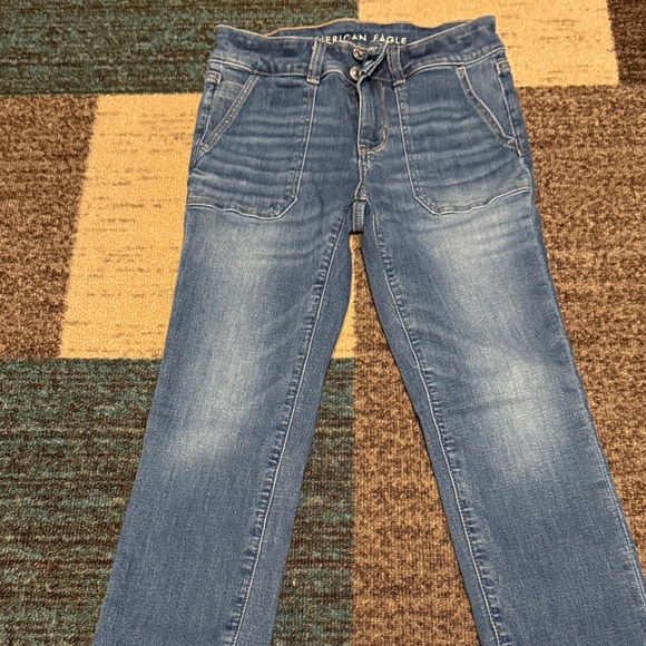 American Eagle Outfitters Denim - American Eagle Artist Crop size 2